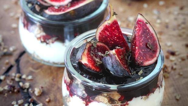 Postre con mermelada