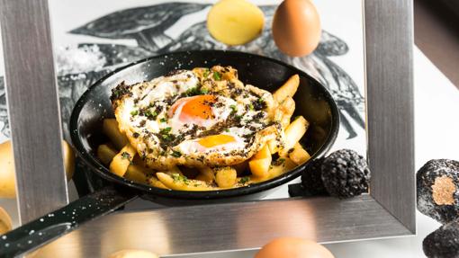 Sartén de huevos de corral con trufa de Arzábal