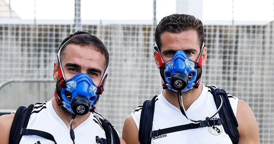 En la madrugada Restringir tipo Qué son las máscaras de hipoxia que usa el Real Madrid para su  entrenamiento?