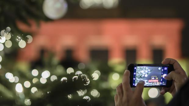 España es el país de la UE donde más se navega por internet a través del «smartphone»