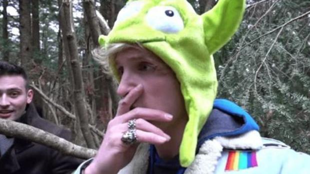 Logan Paul en un momento del vídeo subido a su canal de YouTube