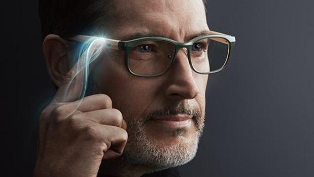 Así son las primeras gafas inteligentes que se ajustan al tipo de  graduación que necesites