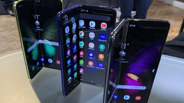 SAMSUNG GALAXY FOLD