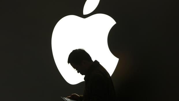 Apple suspende el programa por el que terceros escuchaban tus conversaciones con Siri