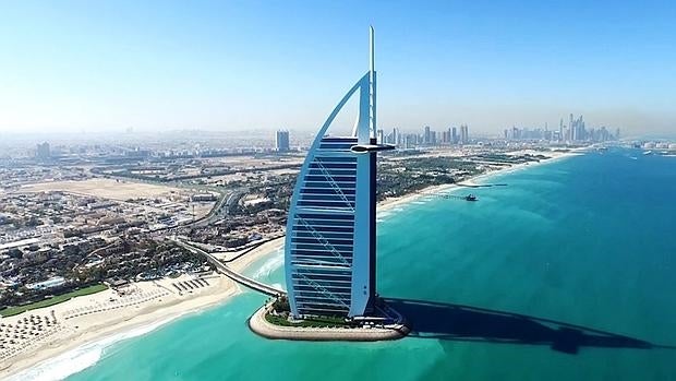 Hotel Burj Al Arab, visto desde el aire