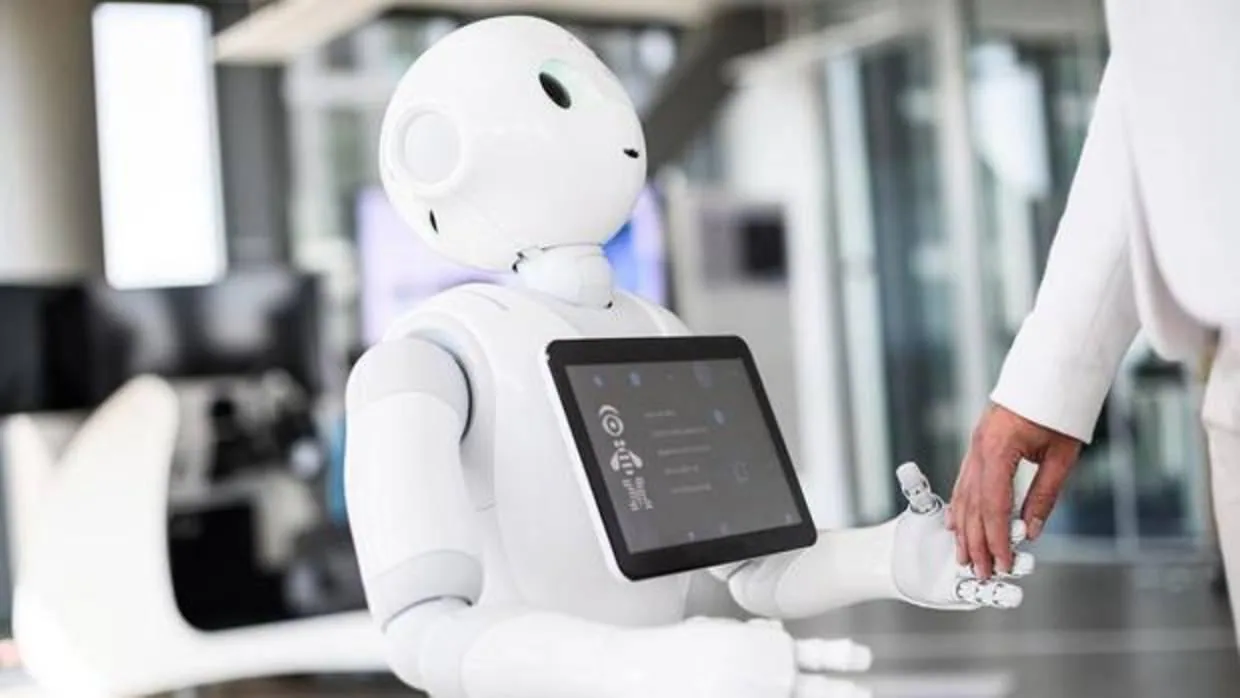 Así Es Josie Pepper, El Robot Asistente Del Aeropuerto De Múnich