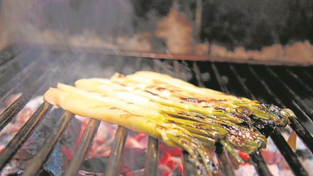 Calçots a la brasa de Candeli