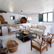 A room in El Lagar de los Almendros